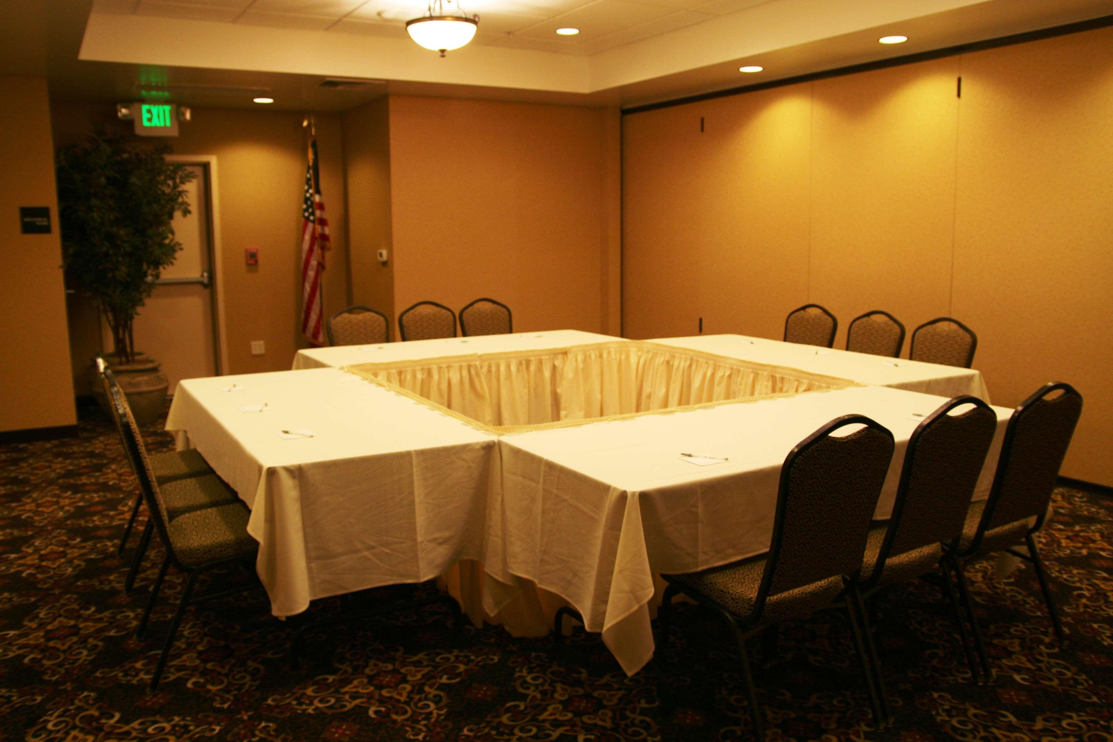 Hampton Inn & Suites Lodi Επιχειρήσεις φωτογραφία